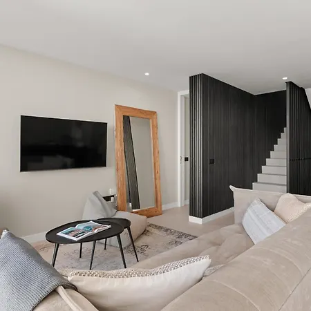 בית נופש Karat אדחה